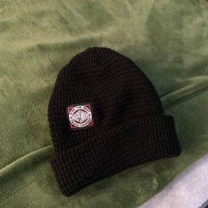 Independent beanie